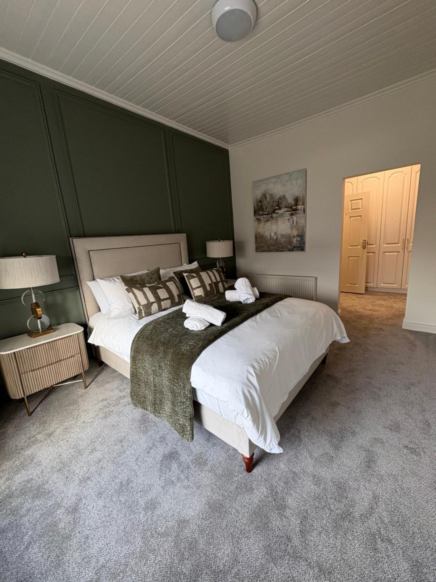 The Copper Still Bar Restaurant & Boutique Rooms Dromod Bagian luar foto